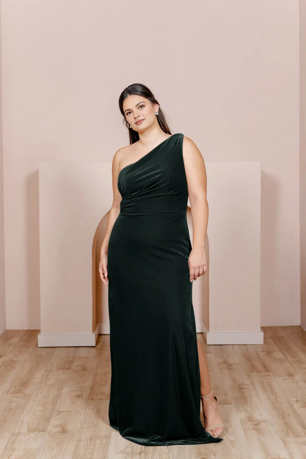 Fashion Fitted Asymmetrical Neck Sleeveless Velvet Floor-Length Plus Size Prom Dress