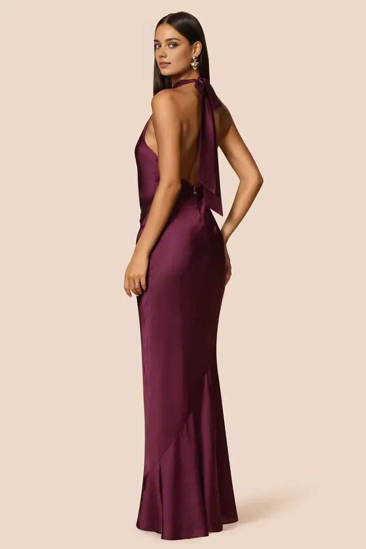 Fashion Sheath/Column High Neck Halter Sleeveless Low Back Floor-Length Evening Dress