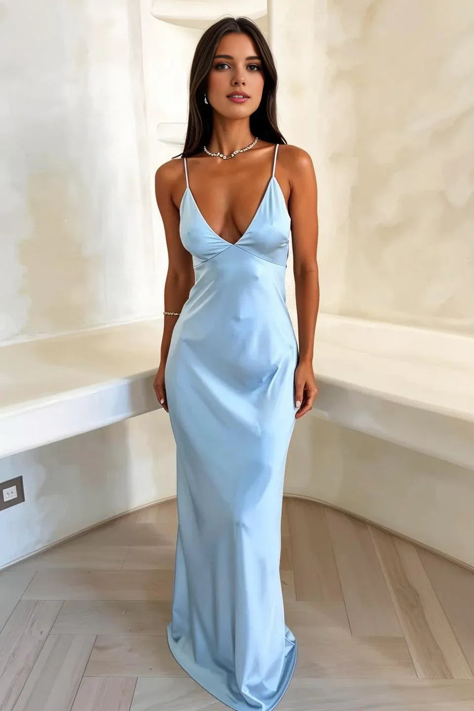 Fashion Sheath/Column V-Neck Sleeveless Satin Floor-Length Prom Dress