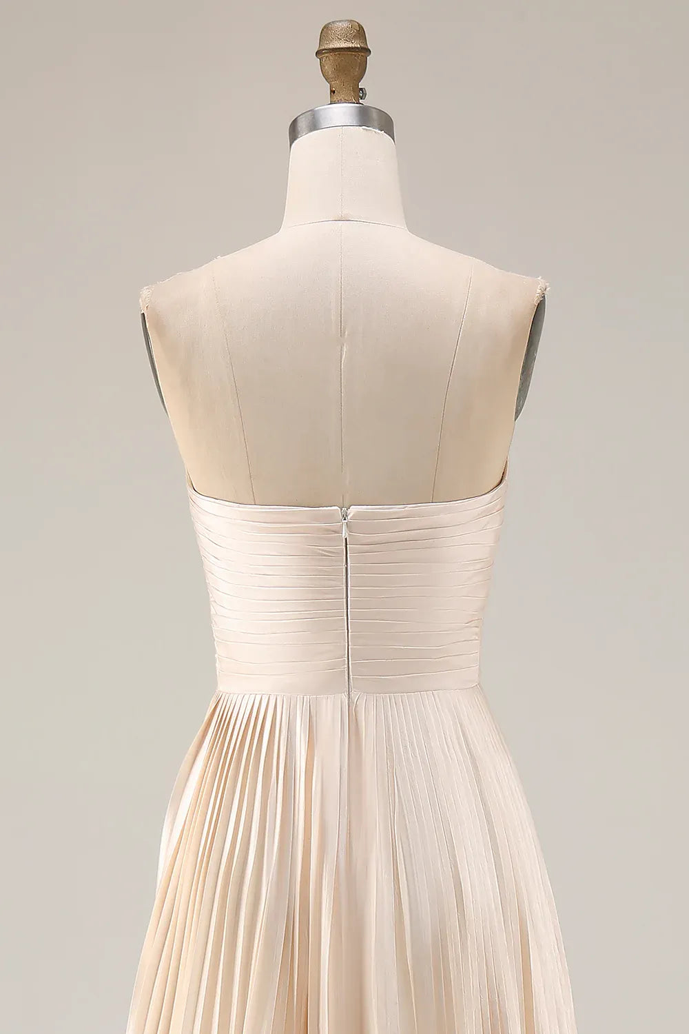 Fashionable A Line Strapless Sleeveless Satin Pleated Floor-Length Prom Dress