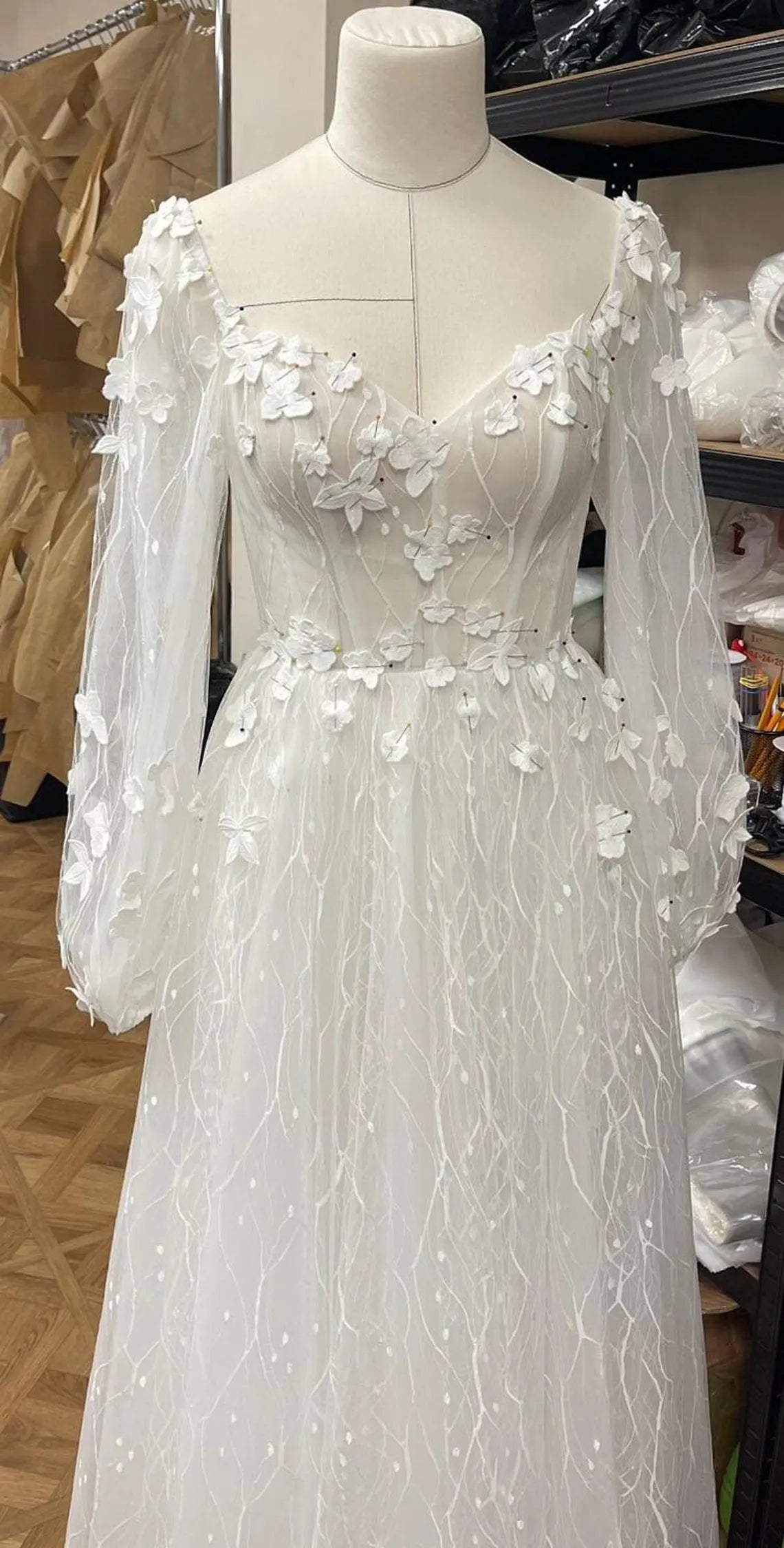 Floral Wedding Dress Long Sleeve Sweetheart Neck Romantic Tulle Wedding Dress For Bride A Line Wedding Gown Floor Length