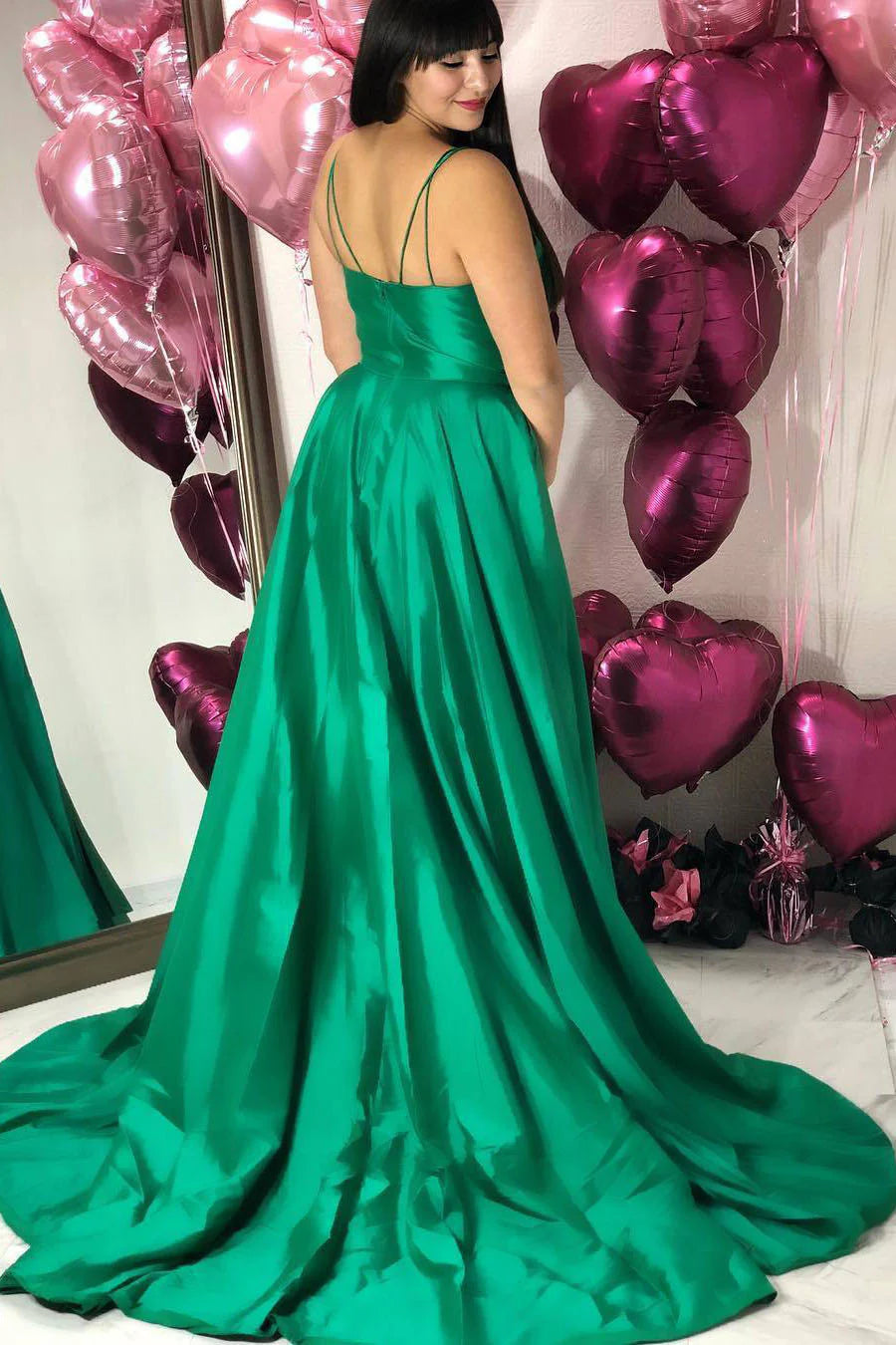 Formal Wear Dresses/Simple V-Neck Red Long Prom Dress with Slit