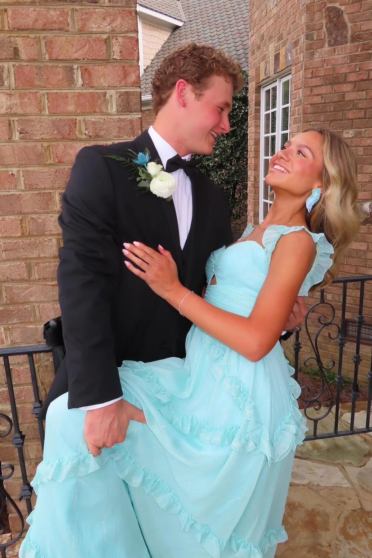Formal Wear Dresses/Straps Light Blue Chiffon Ruffles Long Prom Dress