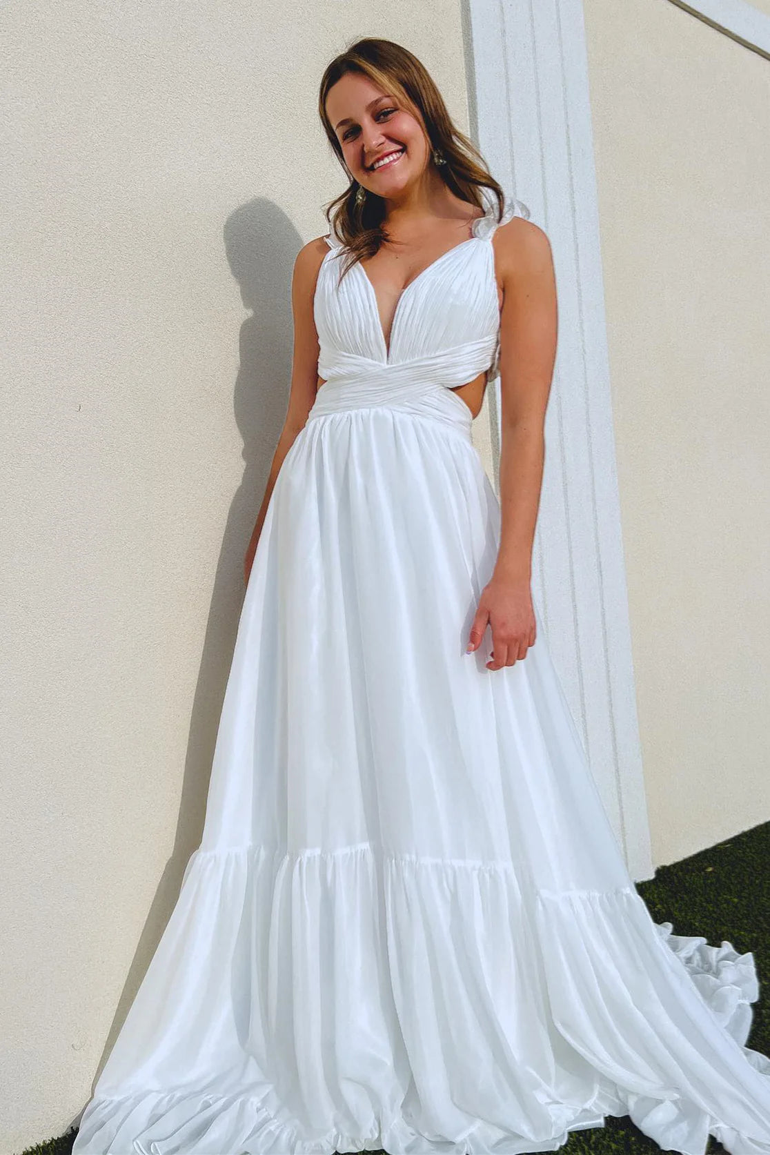 Formal Wear Dresses/White Ruffle Straps Pleated Cut-Out Deep V Long Prom Dress/Prom Dresses Stores