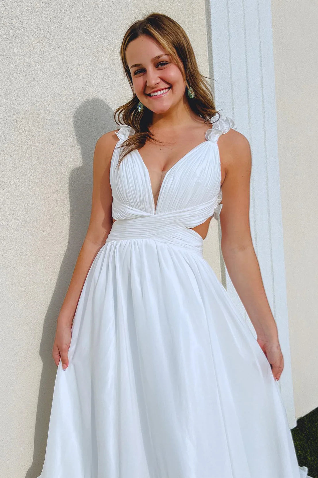 Formal Wear Dresses/White Ruffle Straps Pleated Cut-Out Deep V Long Prom Dress/Prom Dresses Stores