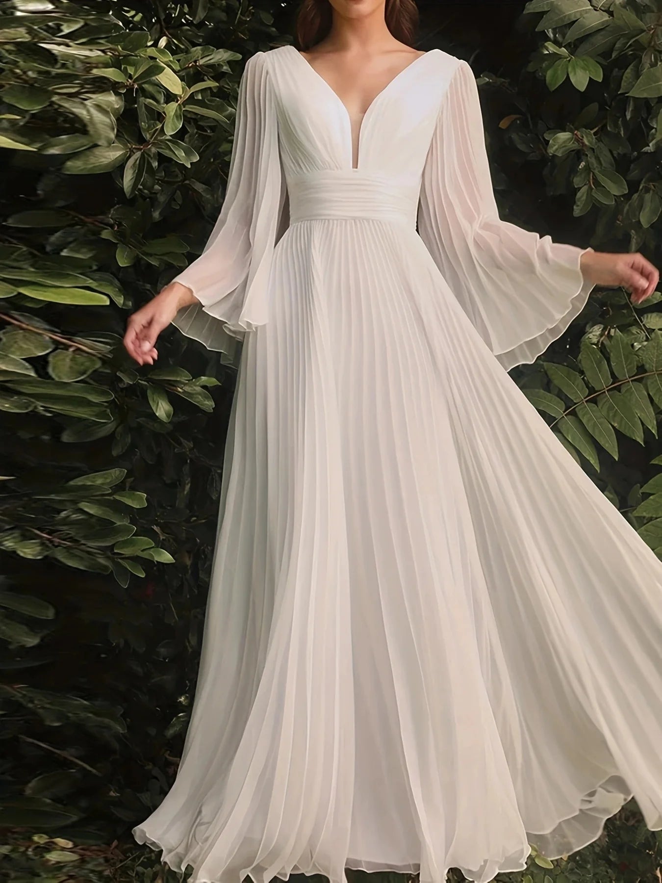 Formal Women's Dresses A-Line/Princess V-Neck Long Sleeves Floor-Length Wedding Guest Dresses with Pleats Prom Dress Prom Dress Shops