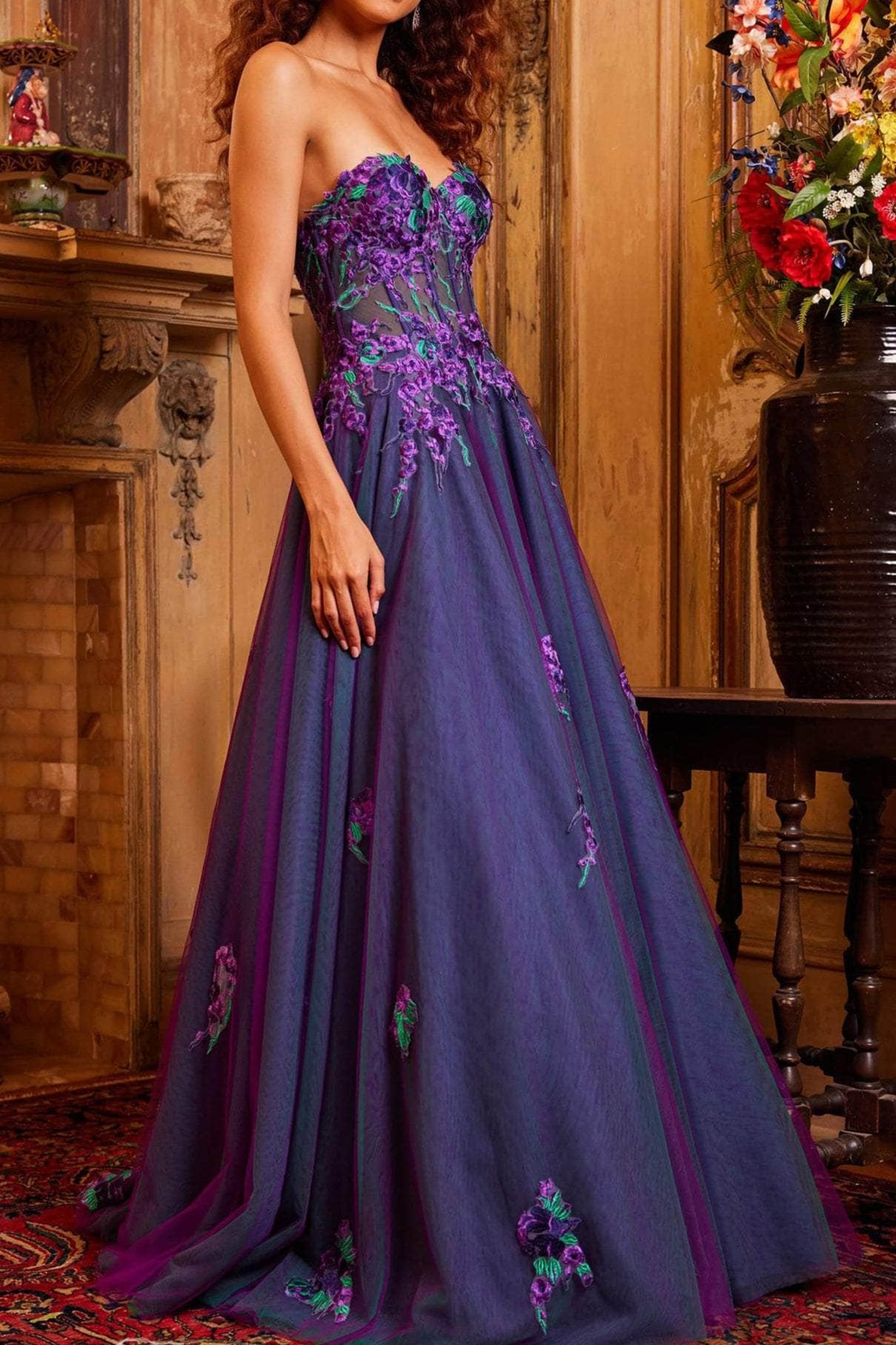 Formal Women's Dresses A-line/Princess Strapless Floral Lace Prom Gown Floor Length Prom Dress Prom Dress Shops