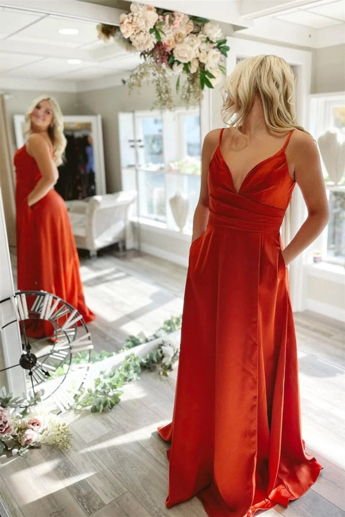 Formal Women's Dresses A Line Long Prom Dresses with Pocket V Neck Red/Pink/Blue Formal Graduation Evening Dresses / Prom Dress Shop
