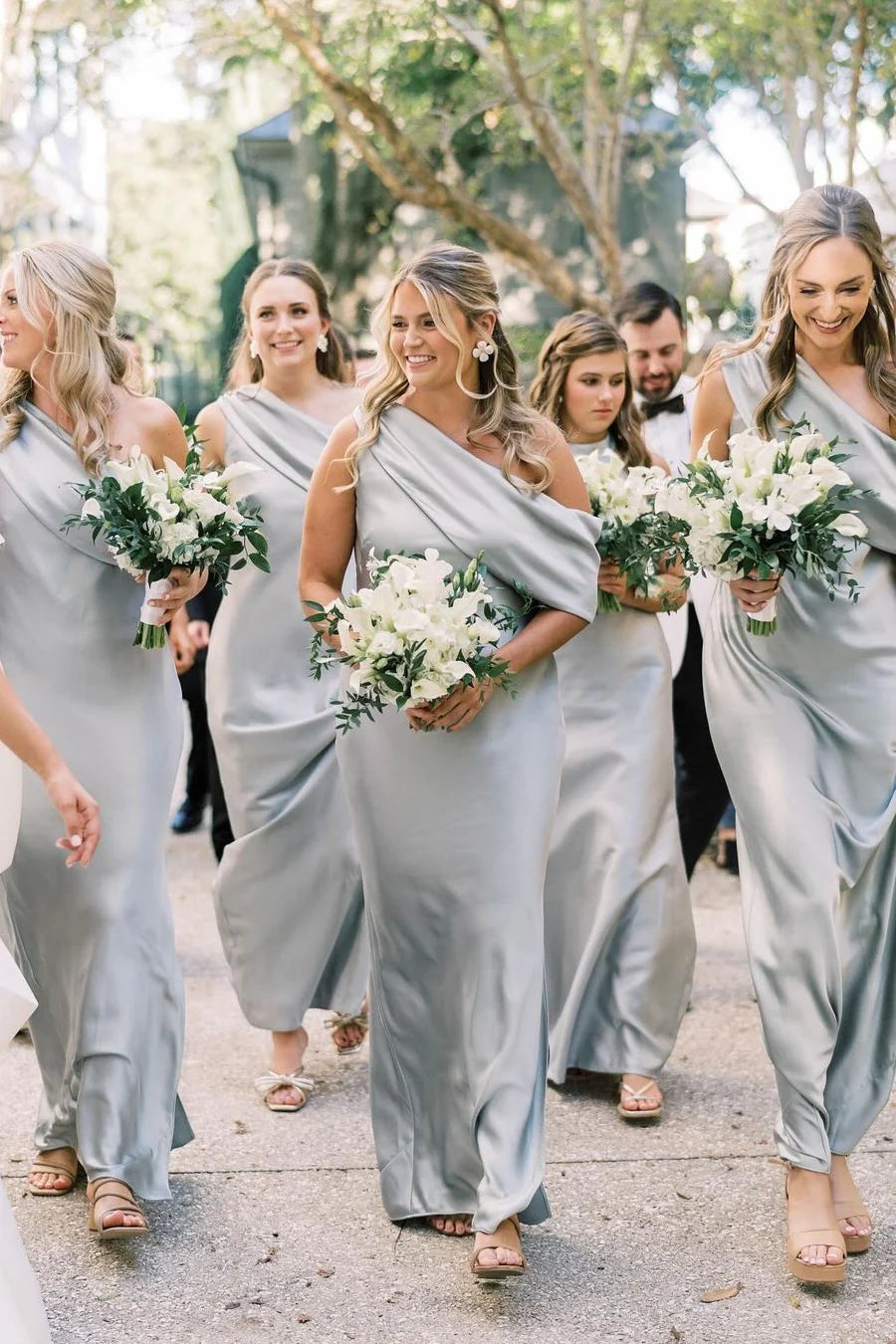 Formal Women's Dresses/Asymmetrical Ruffle Slit Black Bridesmaid Dresses with One Shoulder