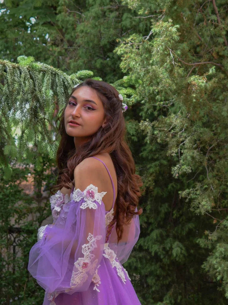 Robes de soirée pour femmes, magnifiques robes de bal trapèze à manches longues en tulle fleuri. Robes / Boutique de robes de bal 