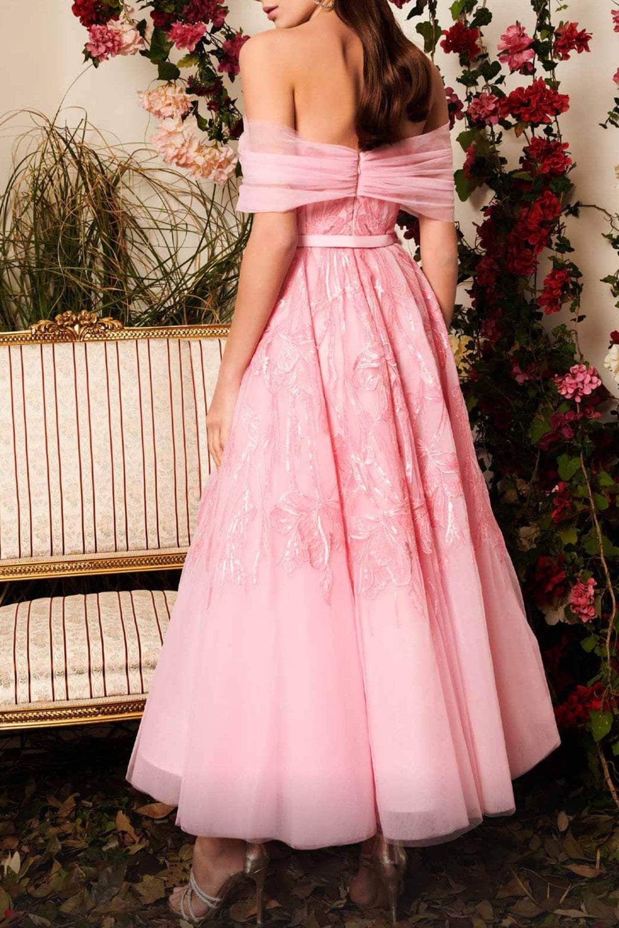 Robes de soirée pour femmes, faites à la main, épaules dénudées, longueur thé, sans manches, coupe trapèze, couleur unie, robes de bal, magasins 