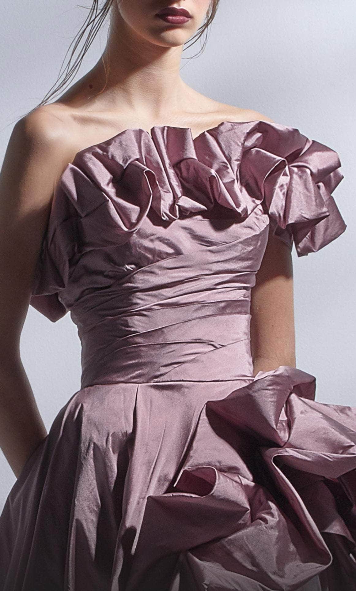 Formal Women's Dresses/ Ruffled Strapless Floor length A-line Sweep Train Evening Dress