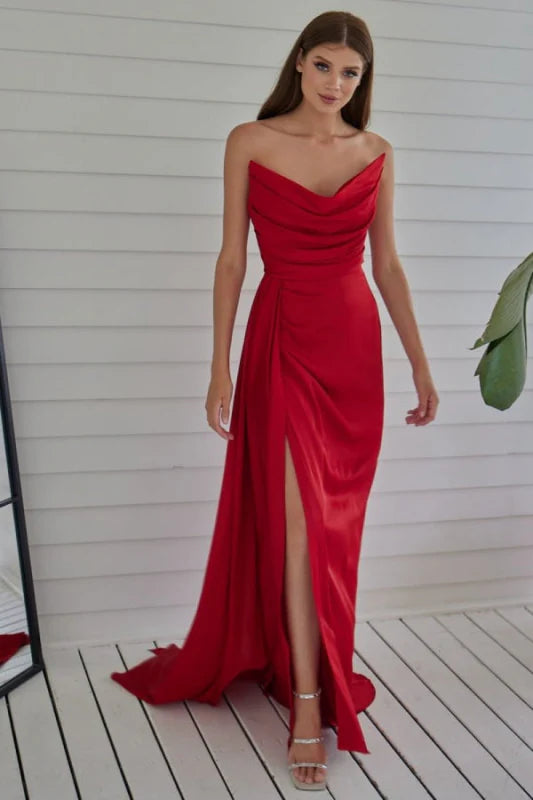 Formal dress Off-the-Shoulder Red Strapless Prom Dress with Pleated Split Mermaid Design