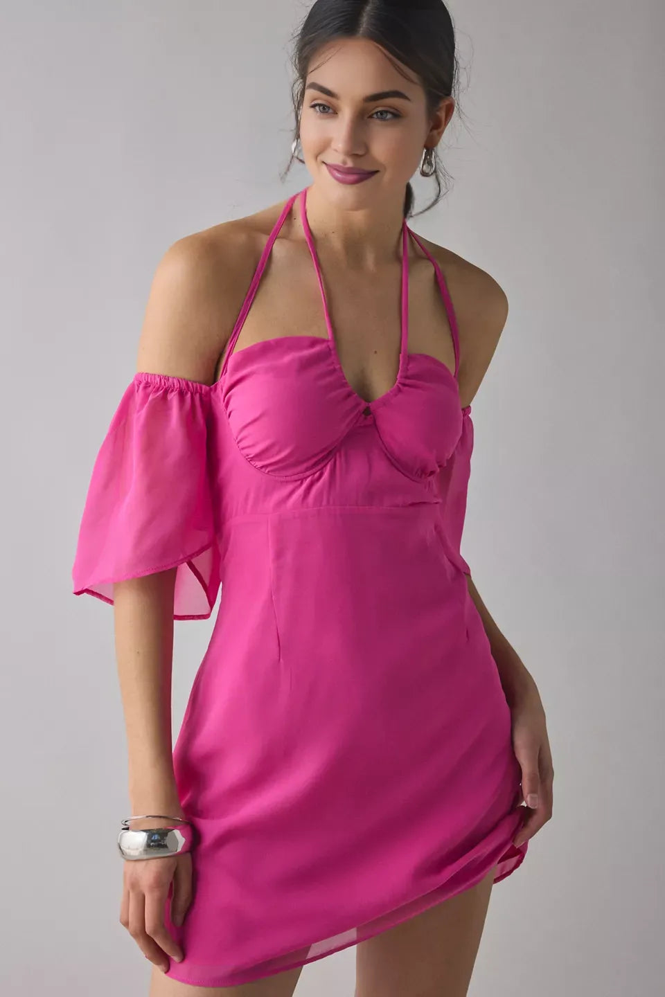 Glamorous Sheath/Column Off-The-Shoulder Flutter Sleeve Chiffon Short-Mini Homecoming Dress