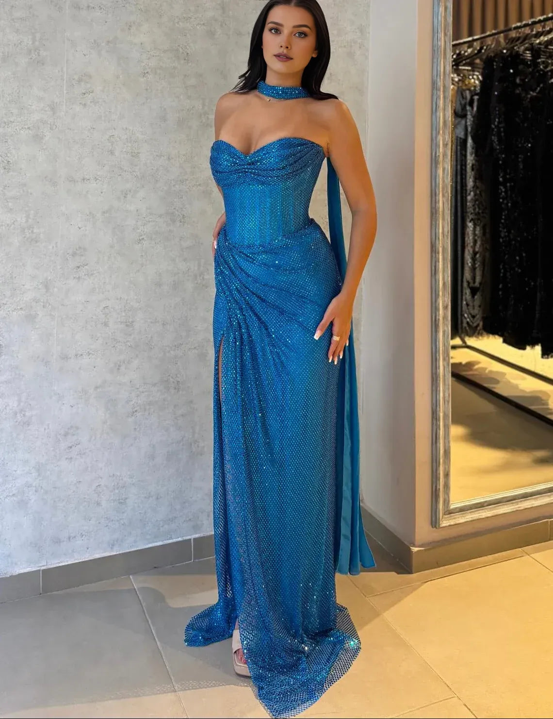 Glamorous Sheath Sweetheart Sleeveless Pleated Floor-Length Evening Dress With Scarf