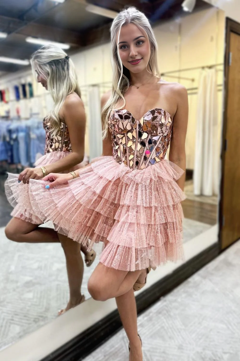 Gorgeous A-Line Sweetheart Short Tiered Tulle Homecoming Dress with Mirror