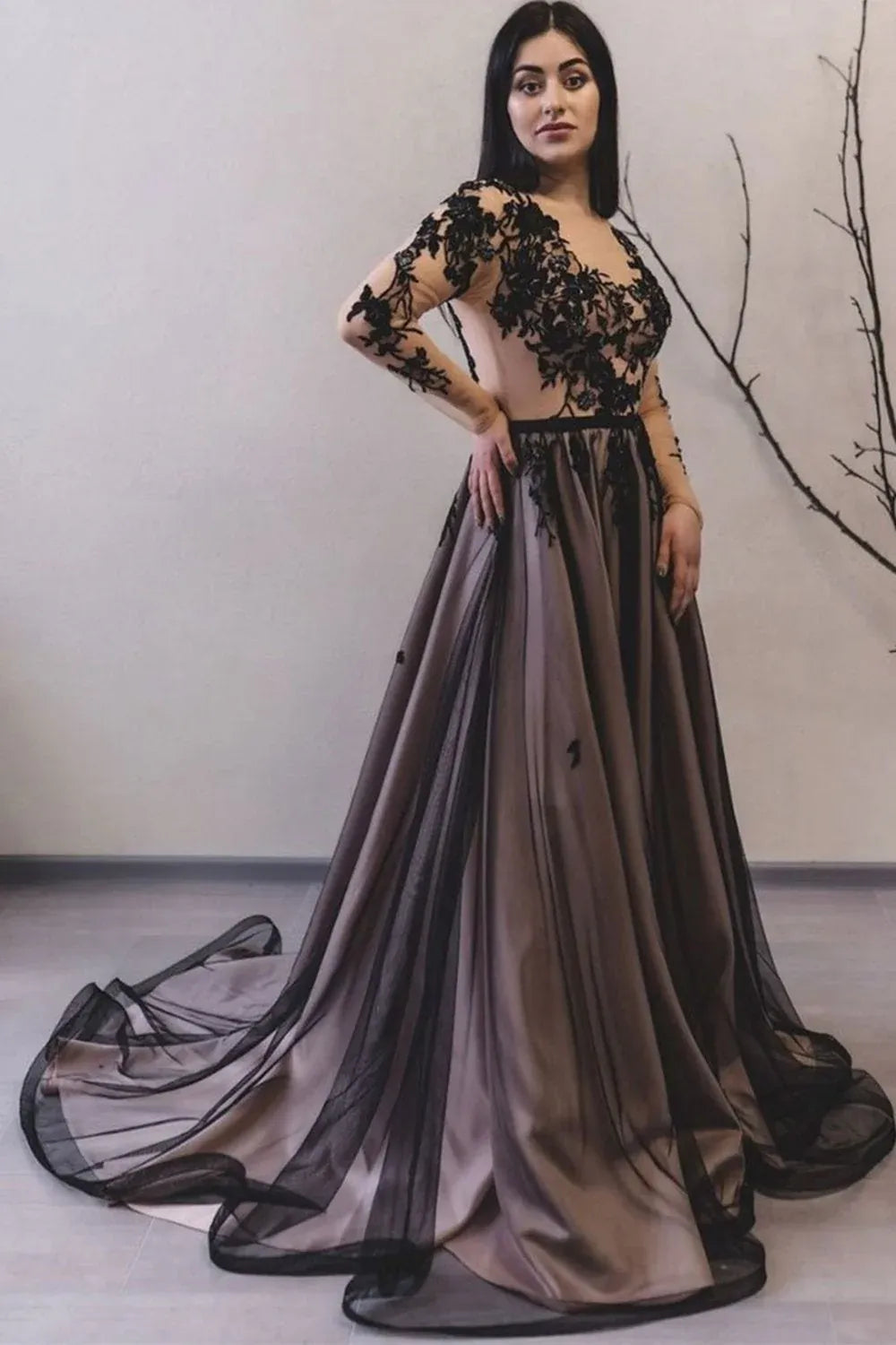 Gothic Long Sleeve Lace Applique Tulle A-Line Prom Dress