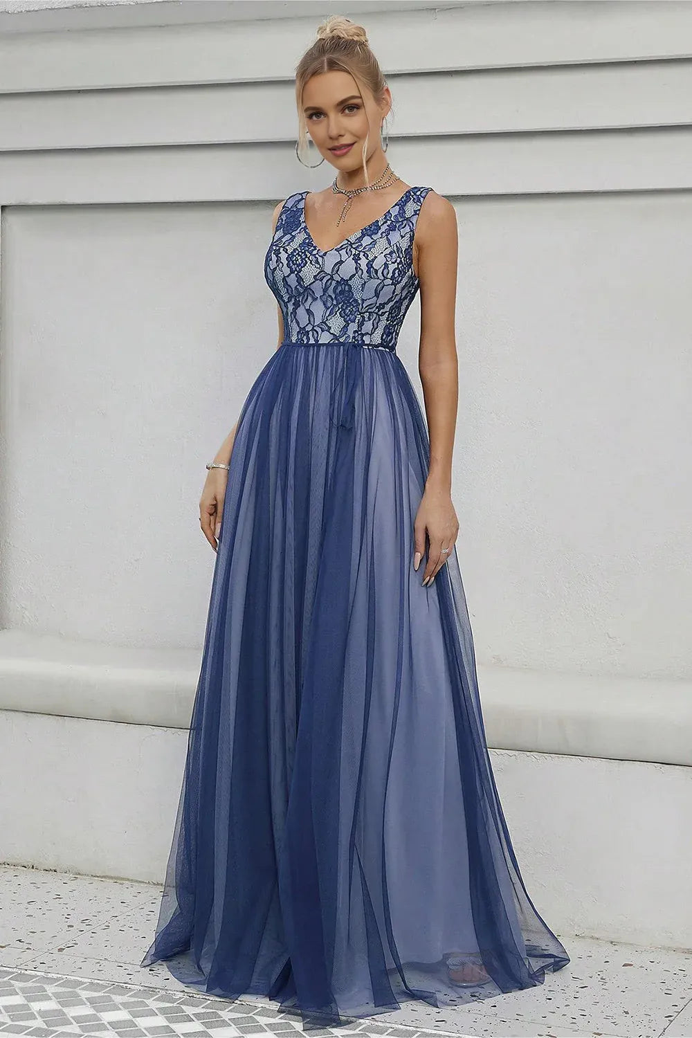 Graceful A-Line V-Neck Sleeveless Tulle Floor-Length Prom Dress