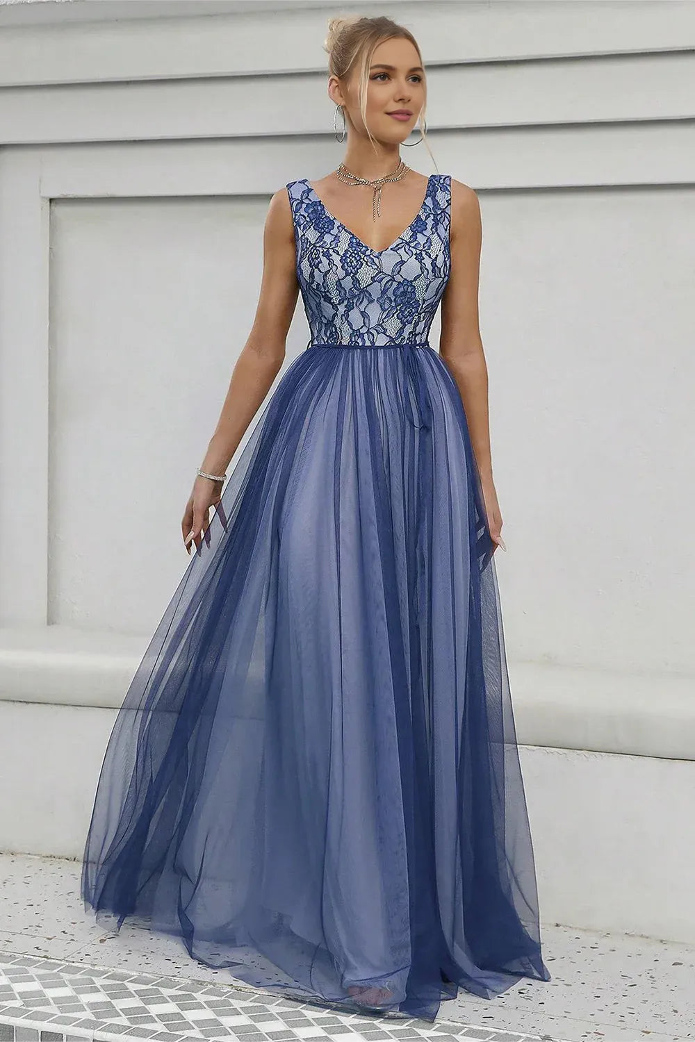 Graceful A-Line V-Neck Sleeveless Tulle Floor-Length Prom Dress
