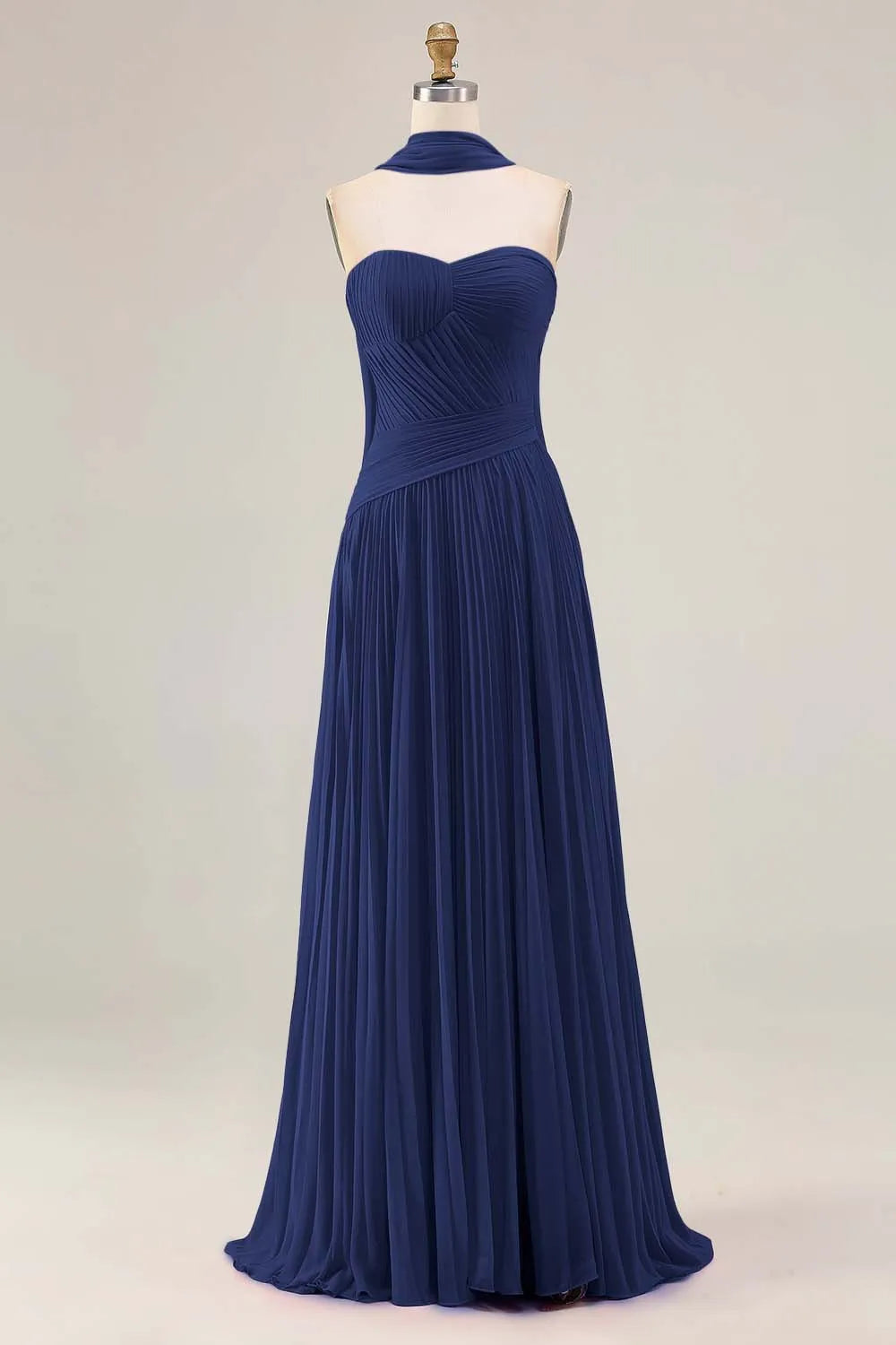 Graceful A Line Strapless Sleeveless Tulle Pleated Floor-Length Prom Dress