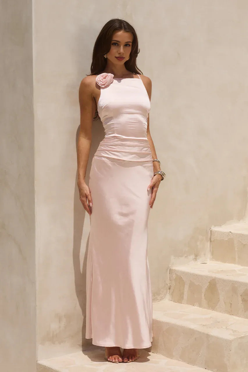 Graceful Fitted Boat Neck Sleeveless Pleated Satin Floor-Length Prom Dress