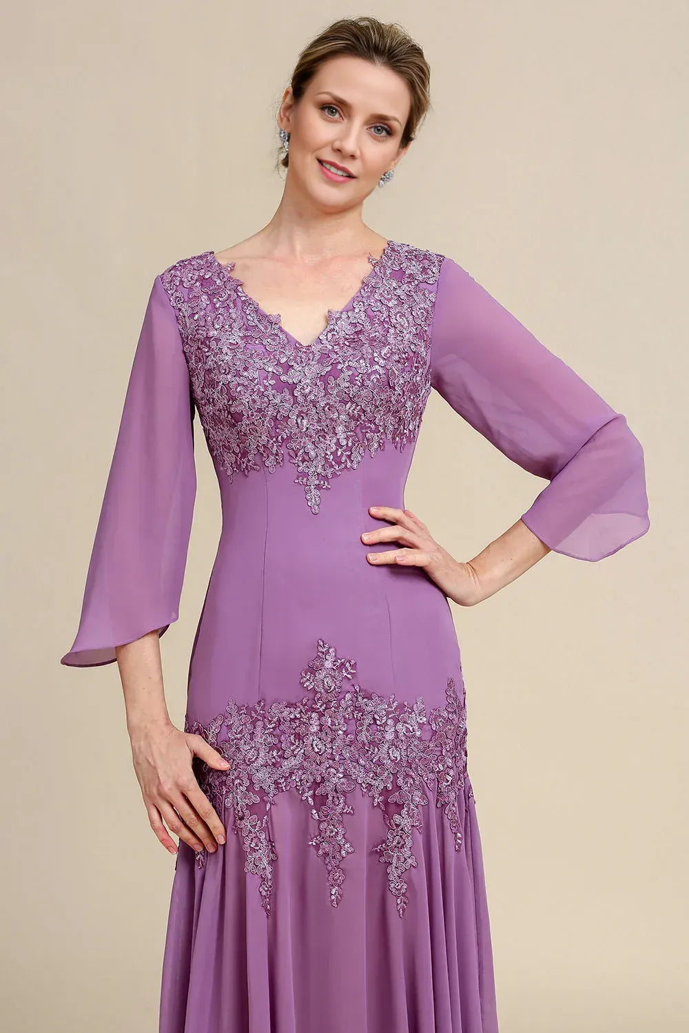 Graceful Mermaid V Neck Long Sleeve Chiffon Appliques Floor-Length Mother of the Bride Dress