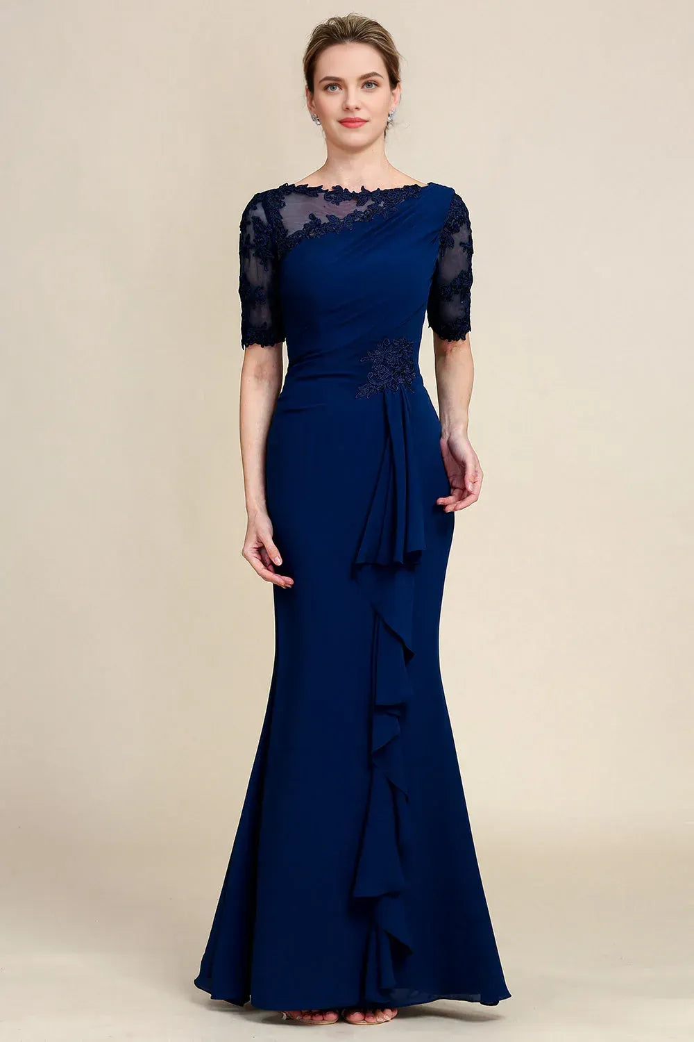 Graceful Sheath Boat Neck Short Sleeve Appliques Floor-Length Mother of Bride Dress