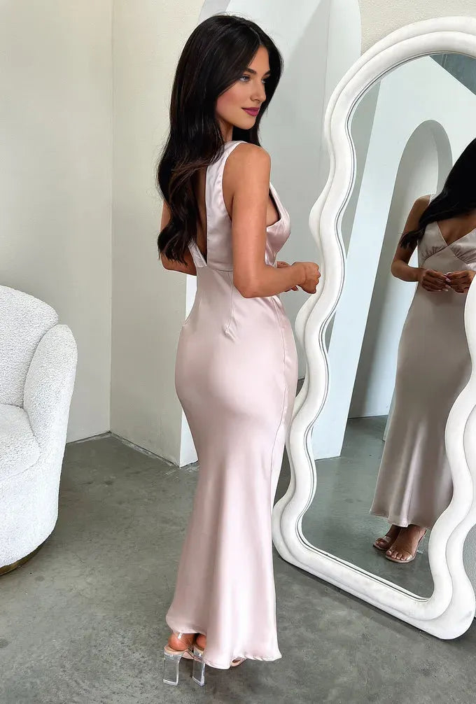 Graceful Sheath V-Neck Sleeveless Pleated Satin Floor-Length Prom Dress