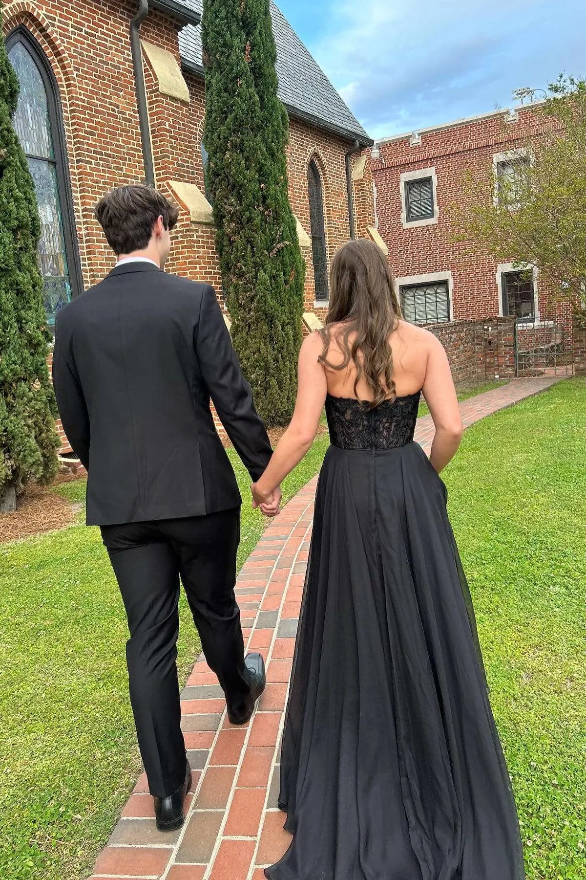 Graceful Strapless Sleeveless A-Line Appliques Chiffon Floor-Length Prom Dress