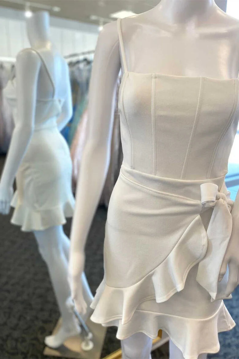 Robe de soirée courte à bretelles spaghetti et volants