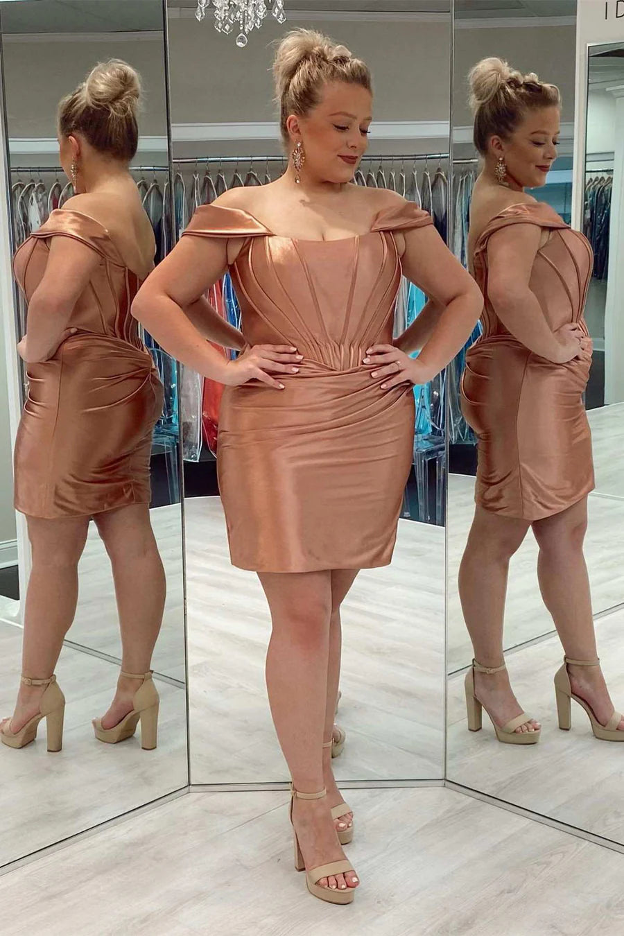 Vestido mini fruncido para fiesta de bienvenida con tirantes desmontables