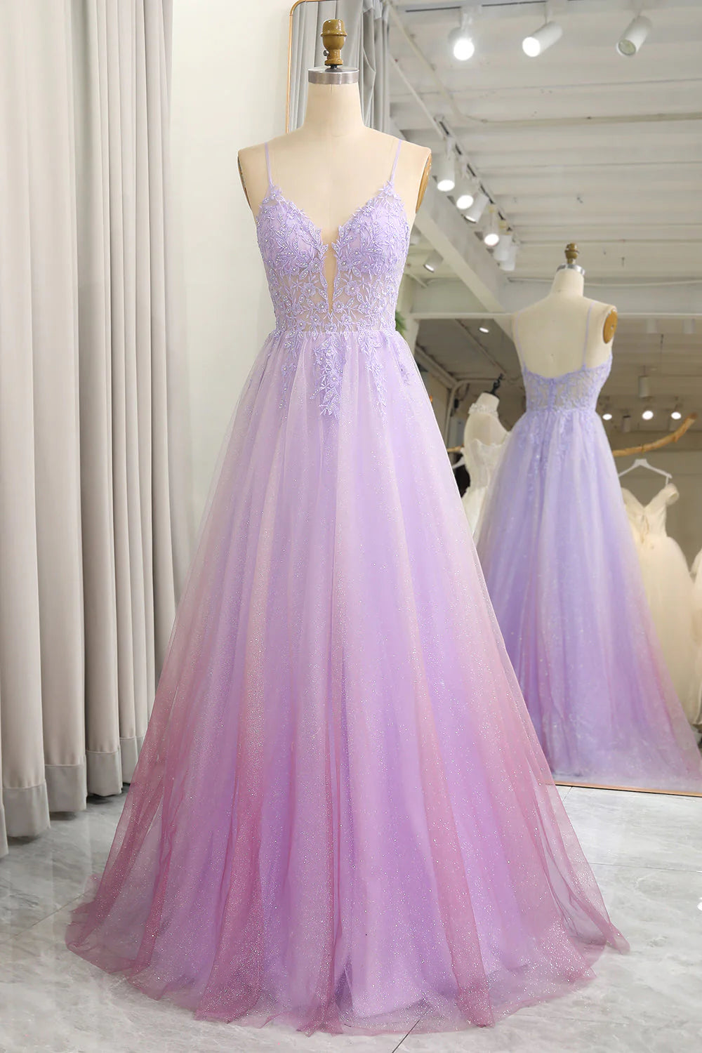 Robe de bal longue en tulle violet pailleté dégradé avec appliqués