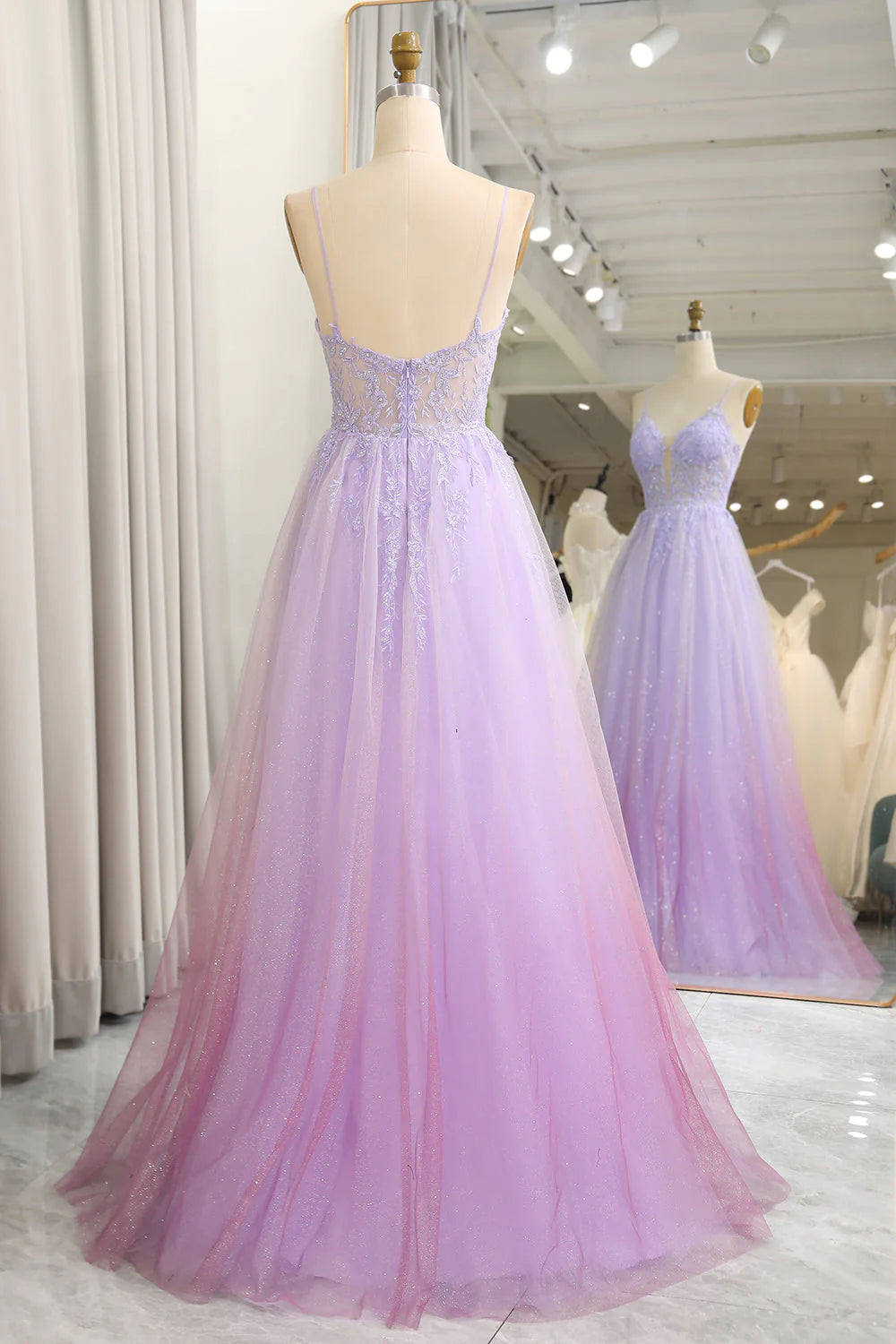 Robe de bal longue en tulle violet pailleté dégradé avec appliqués