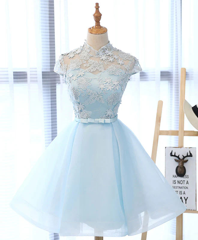 Robe de soirée en tulle et dentelle avec appliques 