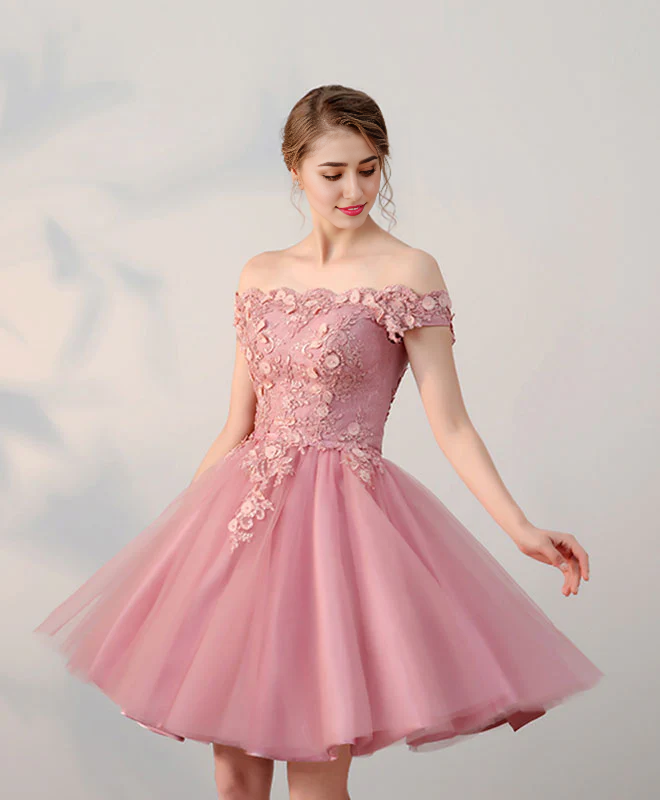 Robe de soirée en tulle et dentelle avec appliques 