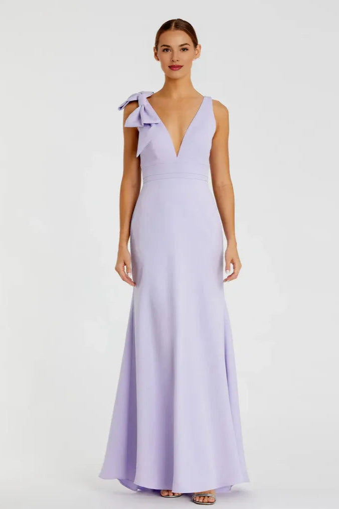 Chic Mermaid/Trumpet V Neck Sleeveless V Back Floor-Length Prom Dress