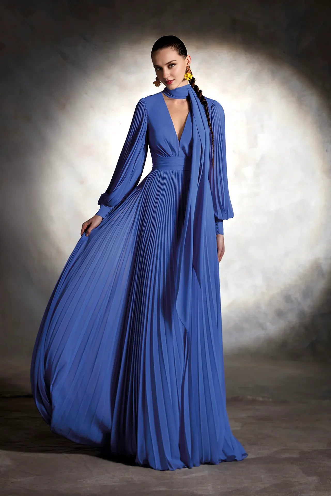 Prom Dresses Stores A-line Blue Long-sleeved Flared Dress Featuring A V Neckline And A Banded Waist Prom Dress Formal Women's Dresses