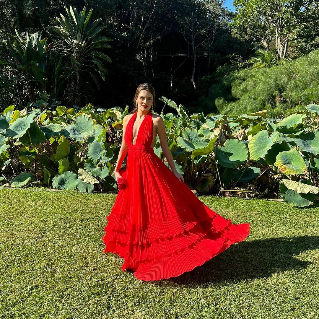 Weitese Formal Women's Dresses A Line Deep V Neck Pleats Long Prom Dress Red Formal Party Dress Prom Dresses Stores