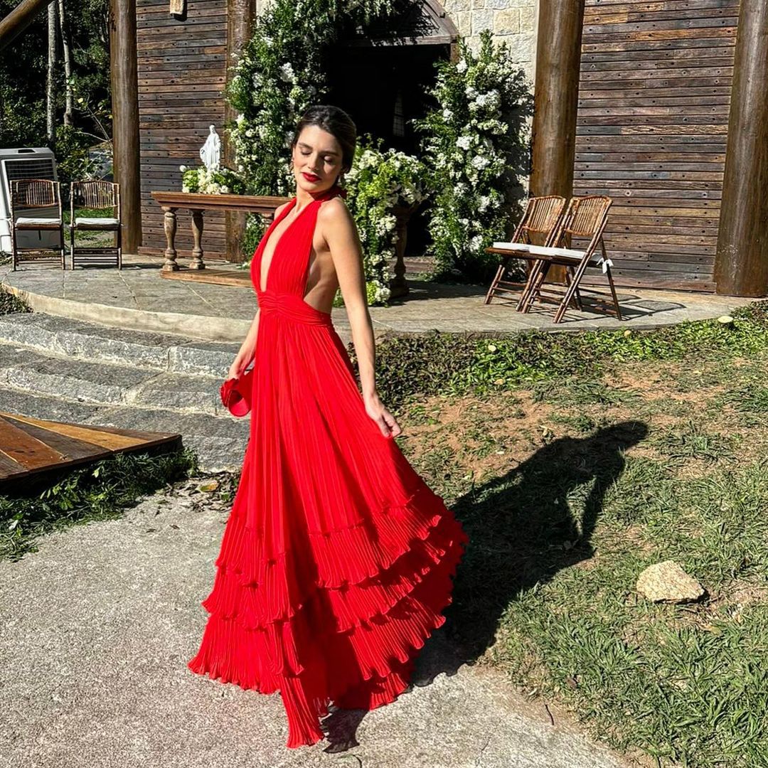 Weitese Formal Women's Dresses A Line Deep V Neck Pleats Long Prom Dress Red Formal Party Dress Prom Dresses Stores