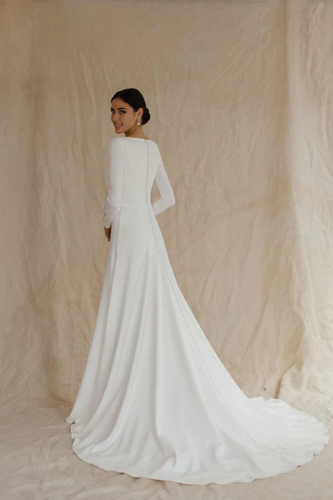 Long Sleeve And High Back Wedding Dress Simple Winter Bridal Gown Reception Dress Modest Wedding Dress With Train