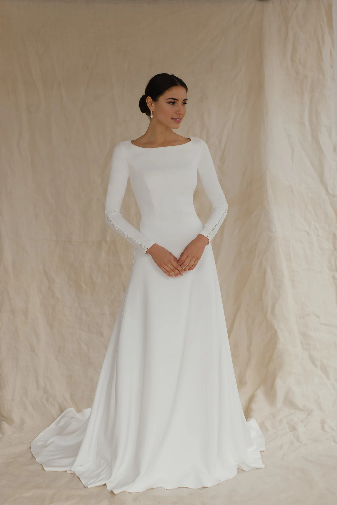 Long Sleeve And High Back Wedding Dress Simple Winter Bridal Gown Reception Dress Modest Wedding Dress With Train
