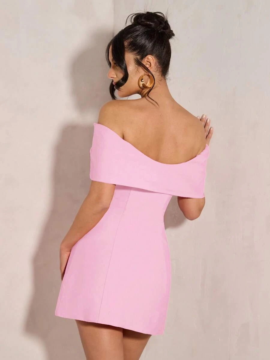 Lovely Sheath Off-Shoulder Bow Fitted Pink Mini Homecoming Dress For Ladies