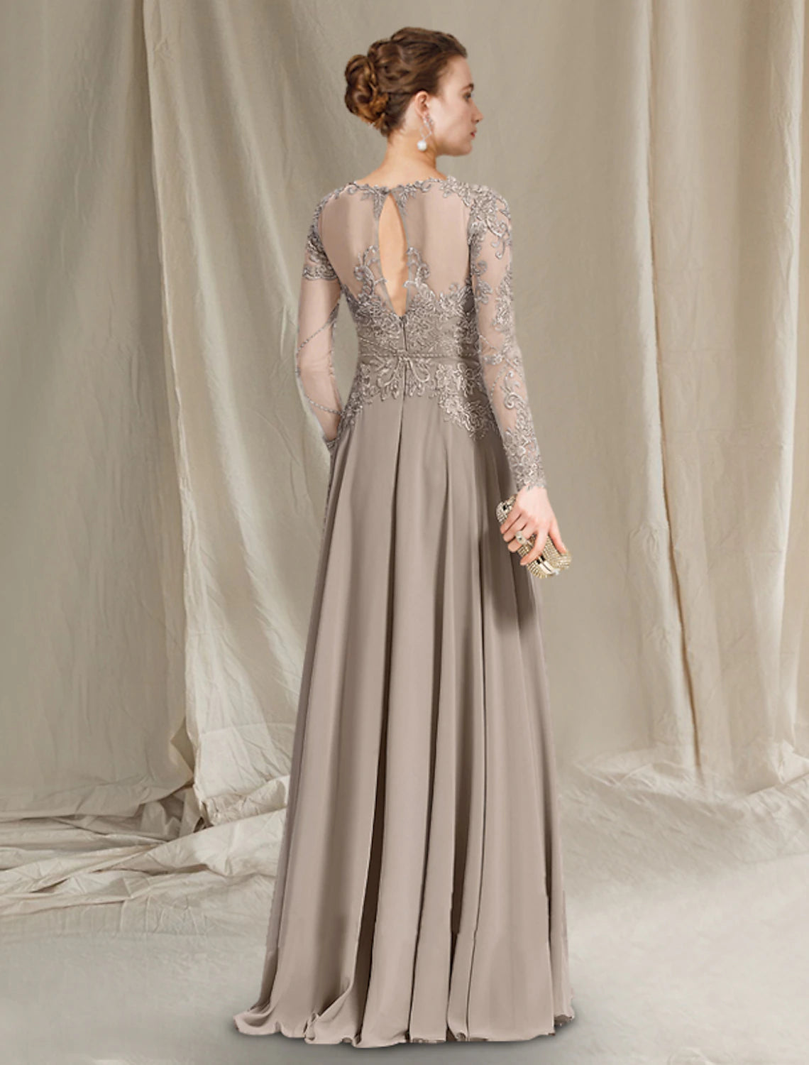 Weitese floor-length chiffon and lace gown for wedding parties, featuring pleats.