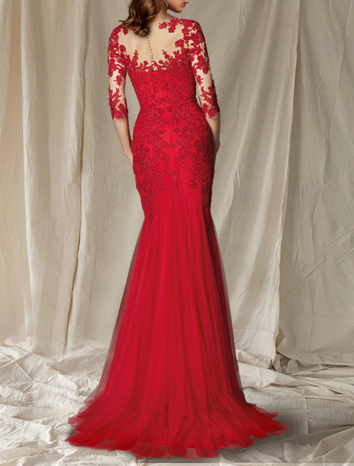 Side profile of the Weitese elegant mermaid dress, highlighting the V-neckline and half-sleeve design.