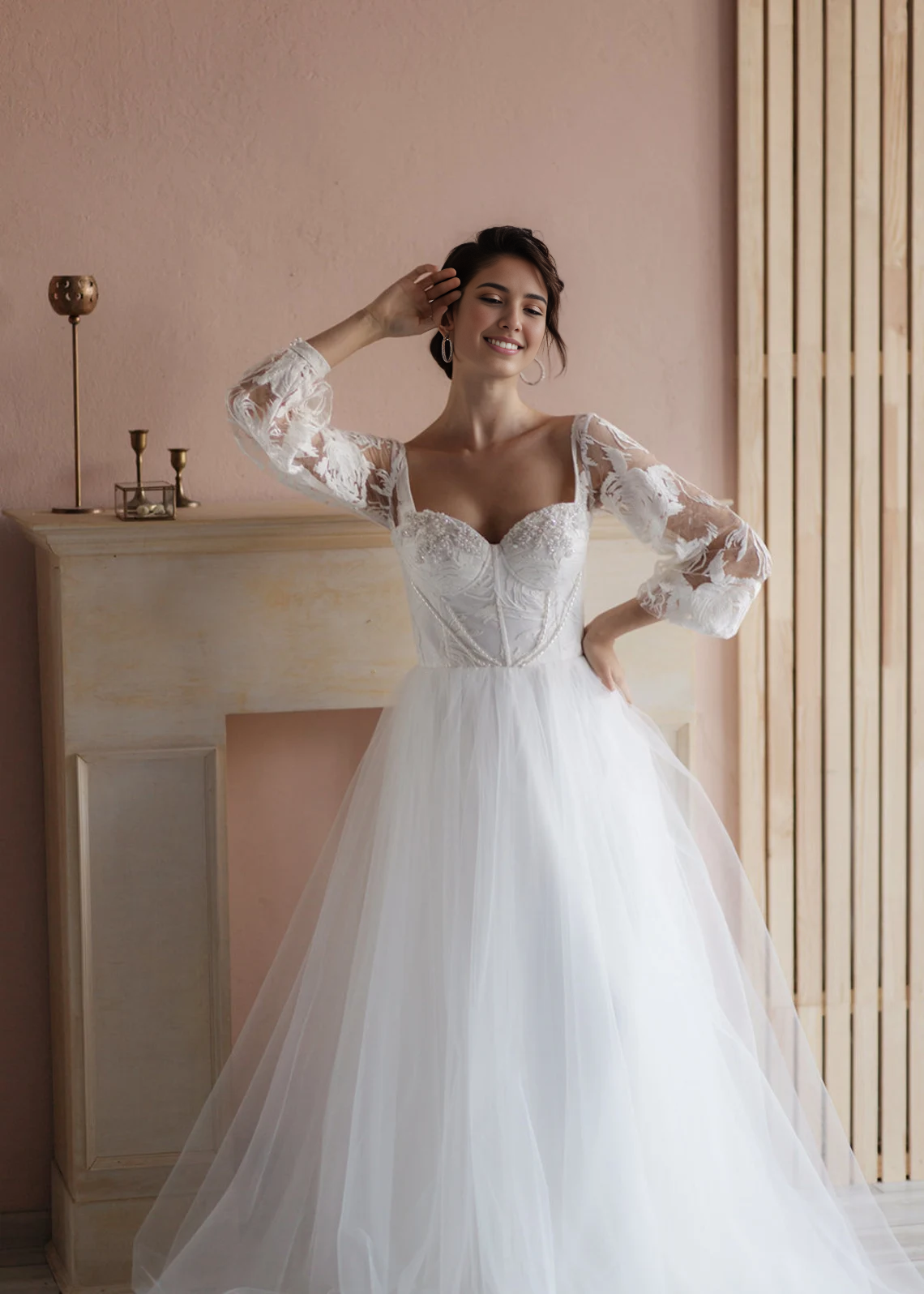 Luxurious Corset Wedding Dress Voluminous Long Boho Sleeves Romantic Embroidered Lace Gown Whimsical Skirt Classic Wedding Bride Dress