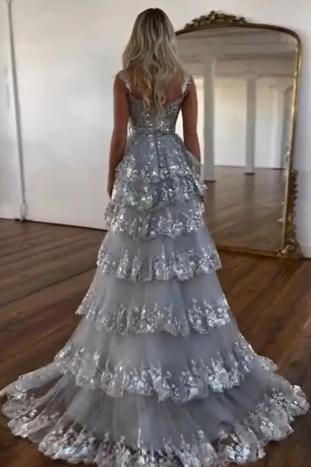 Luxurious Off the Shoulder Sleeveless A-Line Tulle Tiered Long Prom Dress