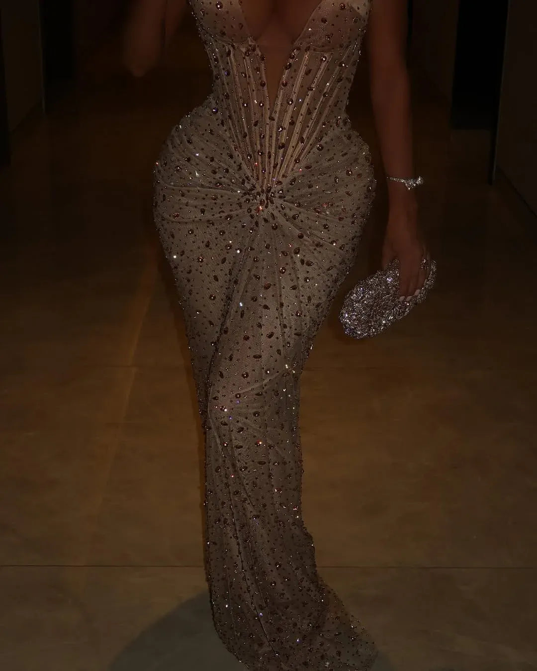 Luxurious Sheath V Neck Sleeveless Pleated Rhinestones Floor-Length Evening Dress