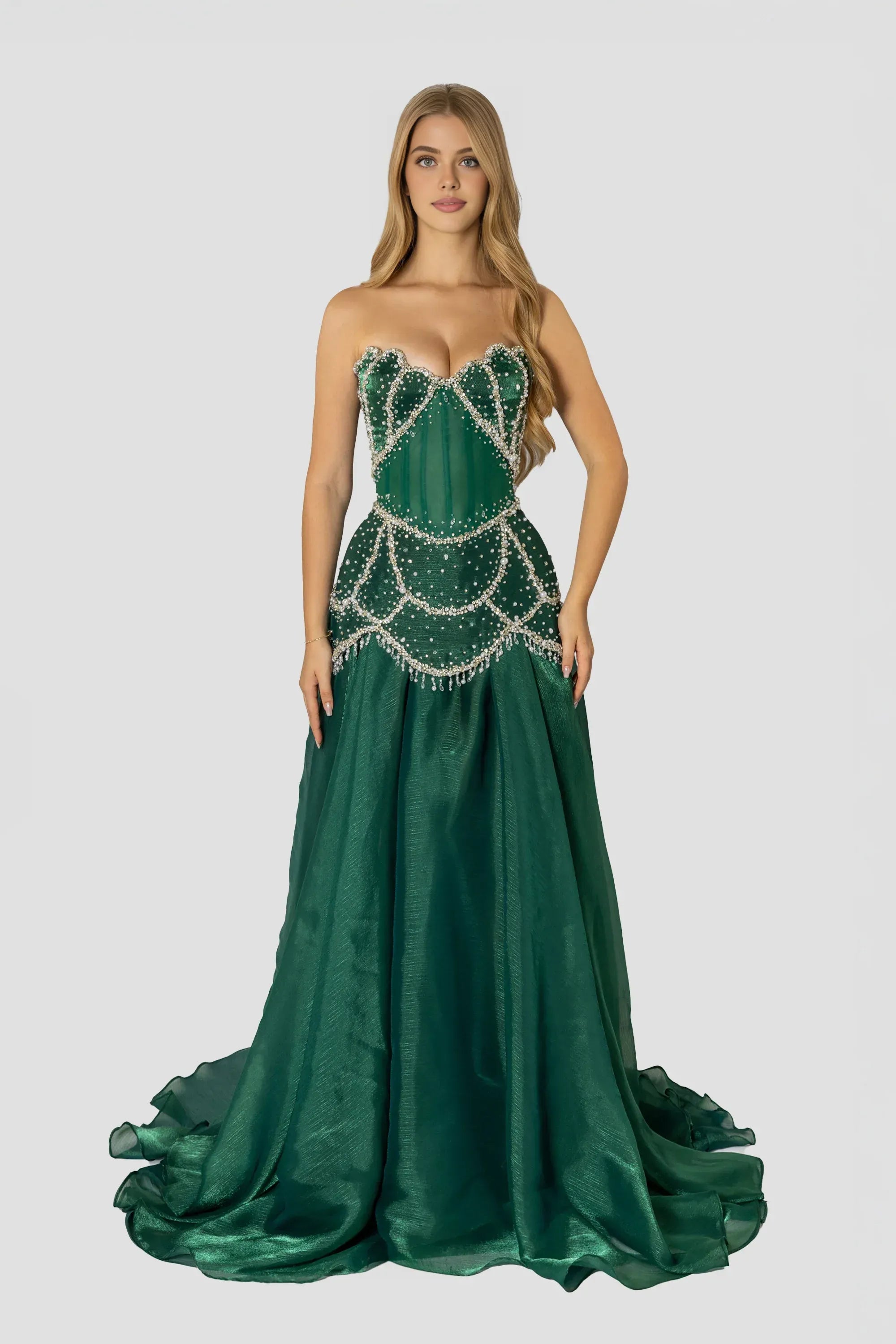 Luxury A-Line Corset Sleeveless Beaded Sweep/Brush Train Prom Dress