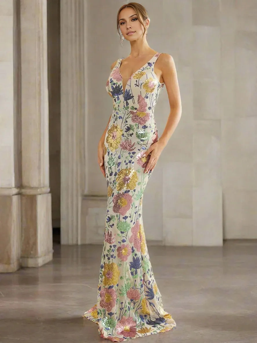 Luxury Sheath V Neck Sleeveless Backless Sweep/Brush Train Prom Dress