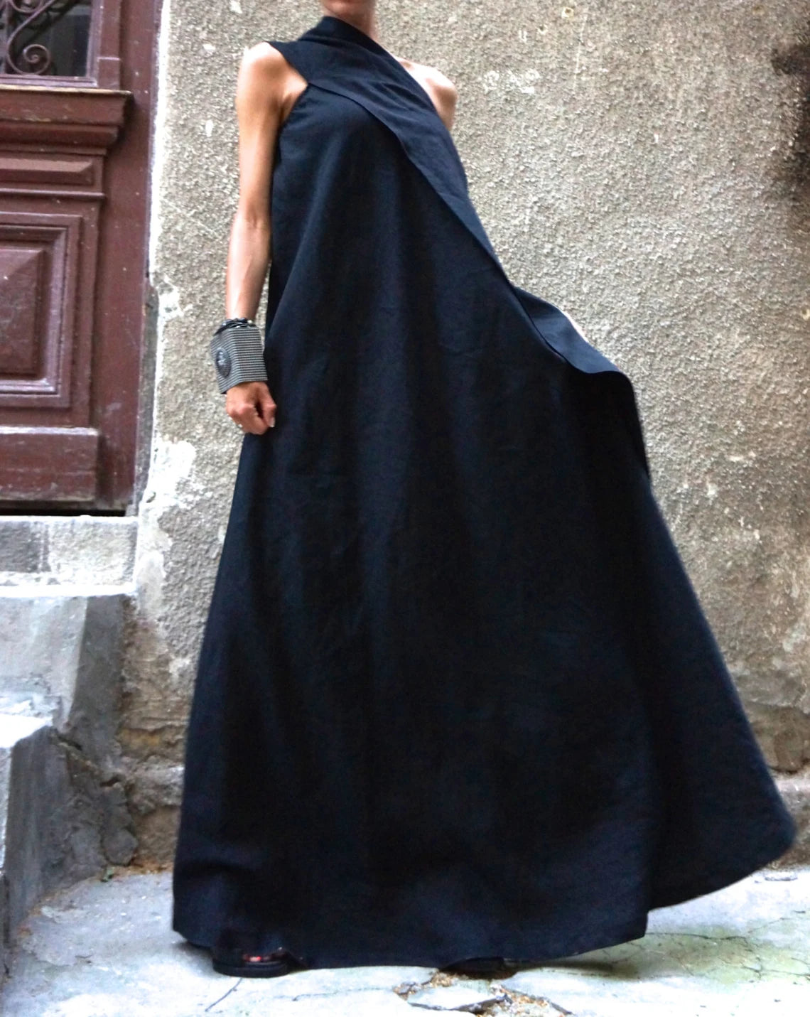 Maxi Dress Black One Shoulder Extravagant Floor Length Party Dress Cold Shoulder Sleeveless Prom Dress